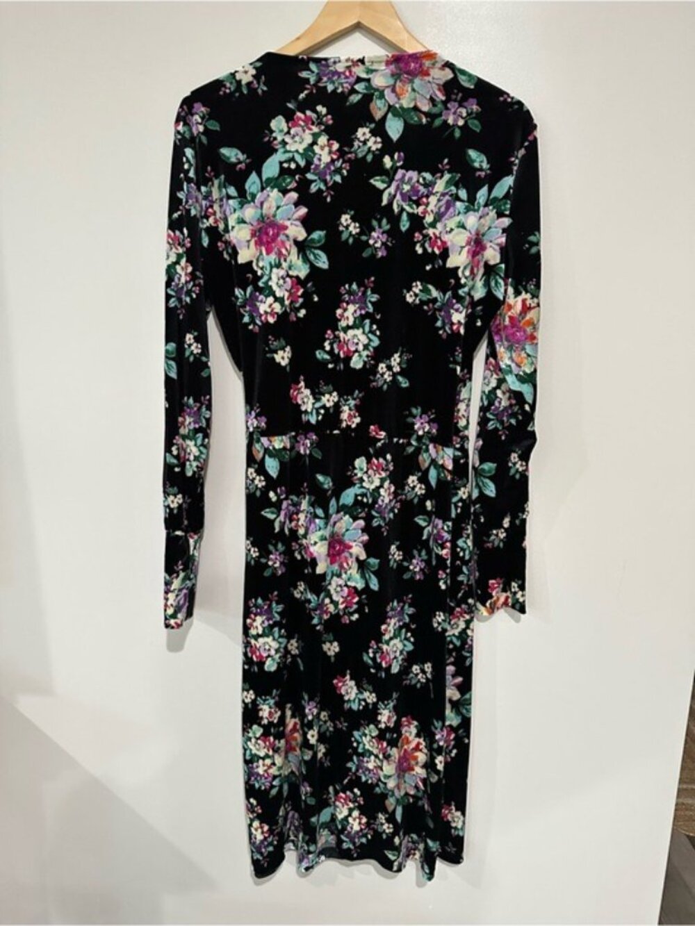 Zara Trafaluc Floral Velvet Wrap Dress Black Pink Long Sleeve Size L - Picture 3 of 10